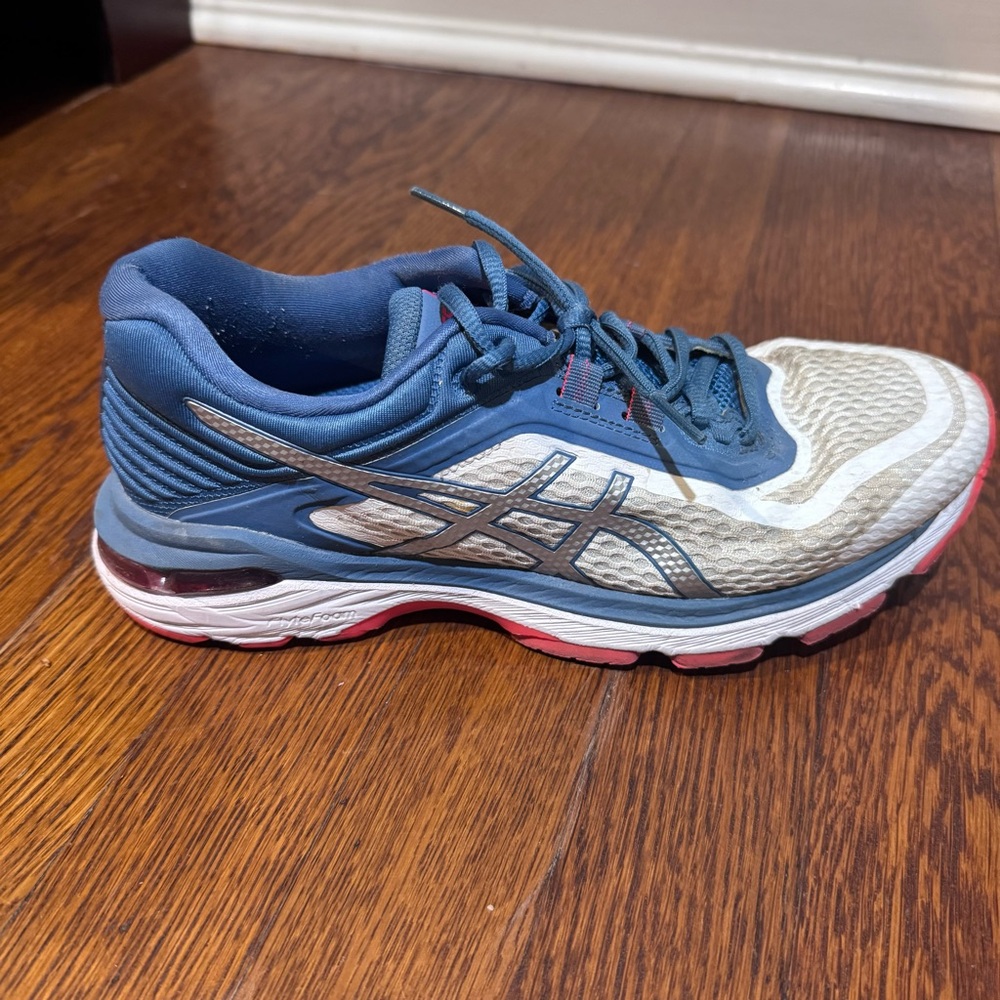 ASICS GT-2000 RUNNING SHOE